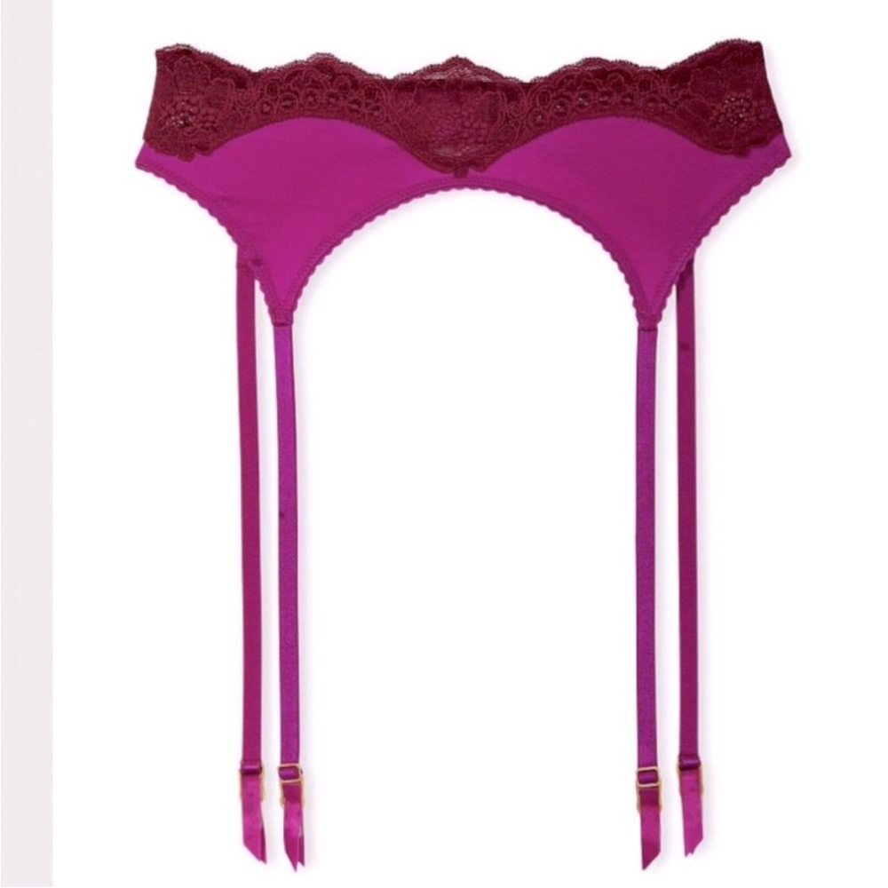 Victoria's Secret VERY SEXY Lace Trim
Garter Belt satin NEW